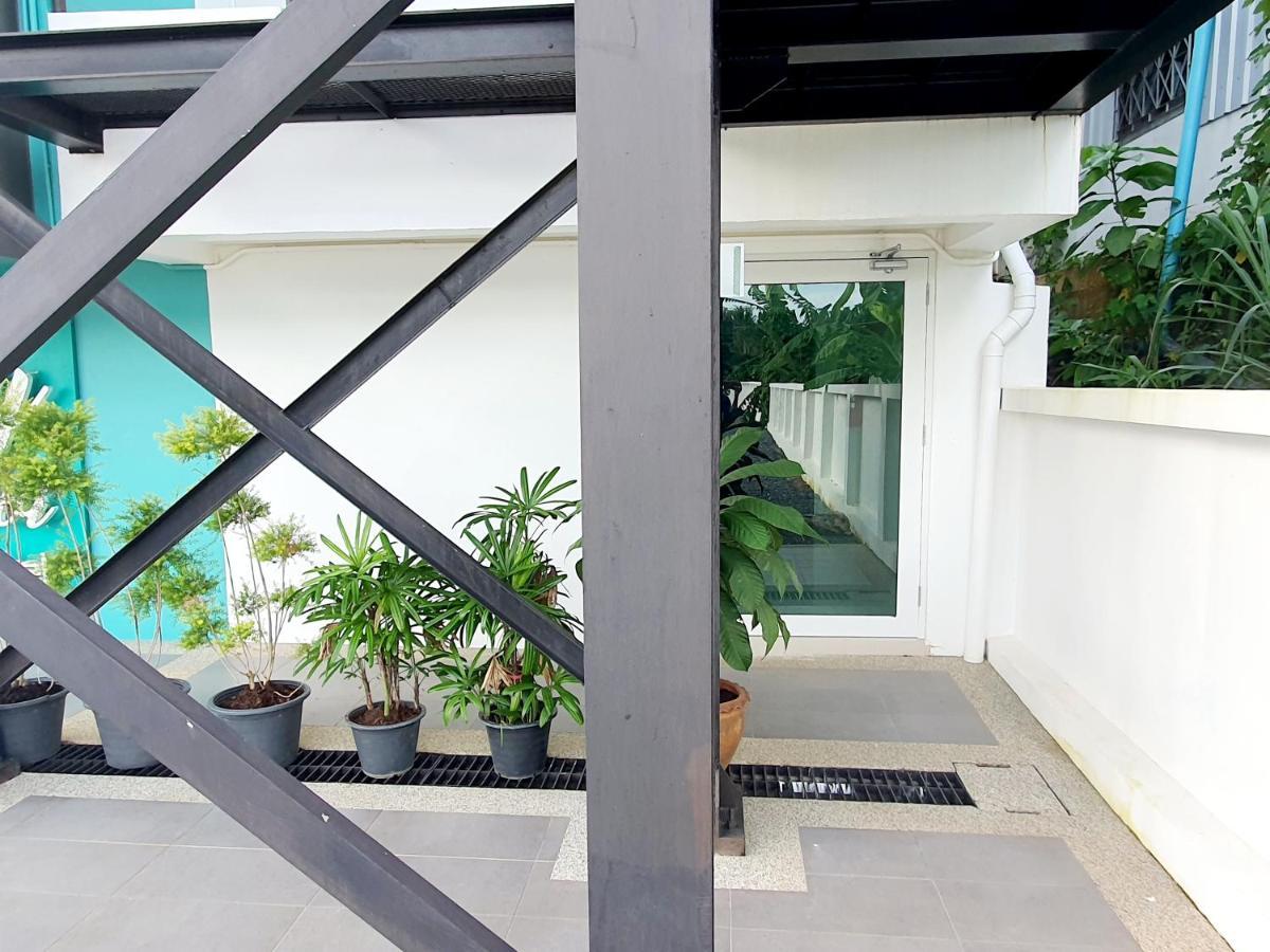 Tiny Krabi Hotel Ban Khlong Chi Lat Exteriör bild